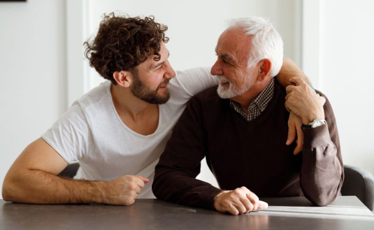 10 টি মাতা পিতার প্রতি সন্তানের দায়িত্ব কর্তব্য তথা মাতা পিতার হক