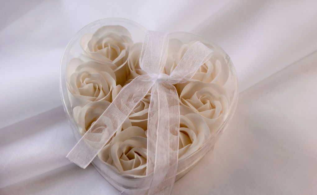 আয়েশা (রা.)-এর বিয়ের বয়স মাত্র ৬ বছর ছিল নিয়ে ইসলাম বিদ্বেষীদের মিথ্যাচার!!