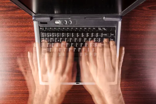 কম্পিউটারে টাইপিং স্পিড দ্রুত করার ৯টি টিপস